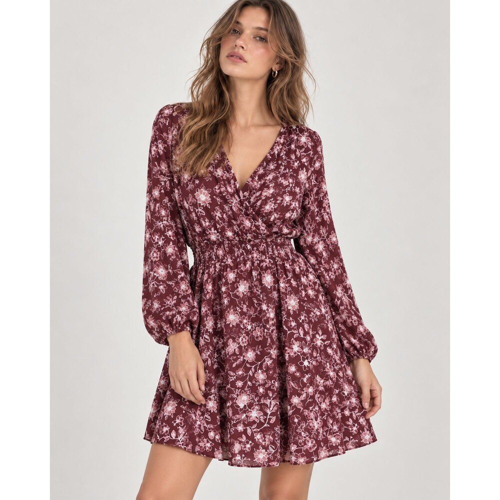 Lee Women's M Burgundy Floral Long Sleeve V Neck Smocked Waist Romantic Boho NWT